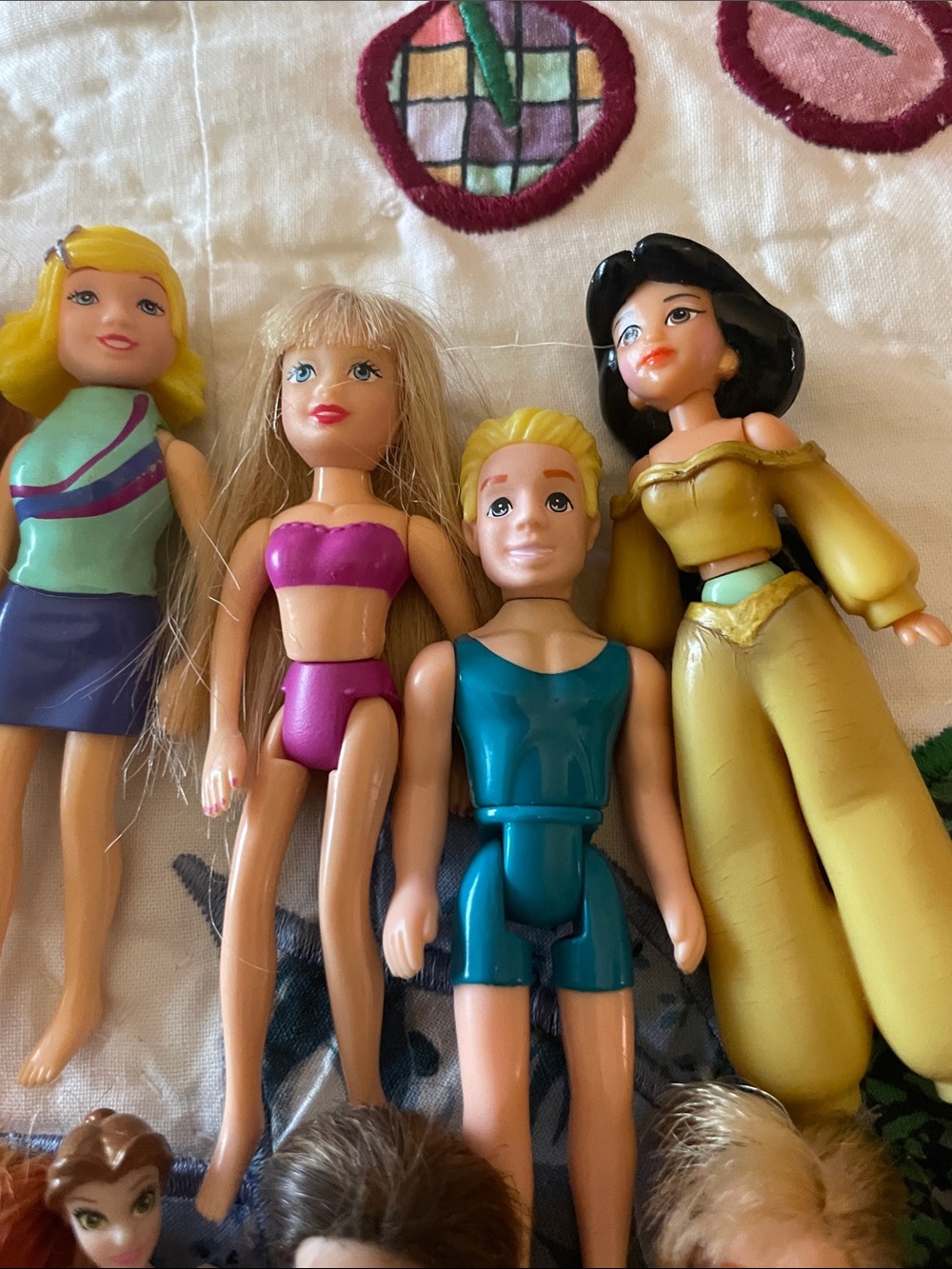 Doll Large Lot of 53 Polly Pocket Plus Other Small Sized Dolls - Picture 8 of 11